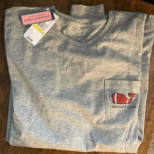 NWT long sleeve Vinyeard Vines football tee